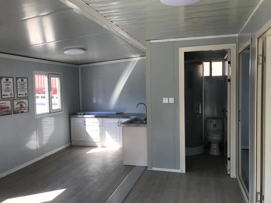 Современный многофункциональный сборный контейнерный дом с двумя расширяемыми спальнями